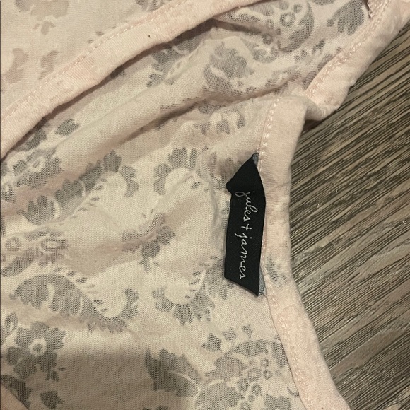 Pink Lace Short Sleeve Top - Picture 3 of 3